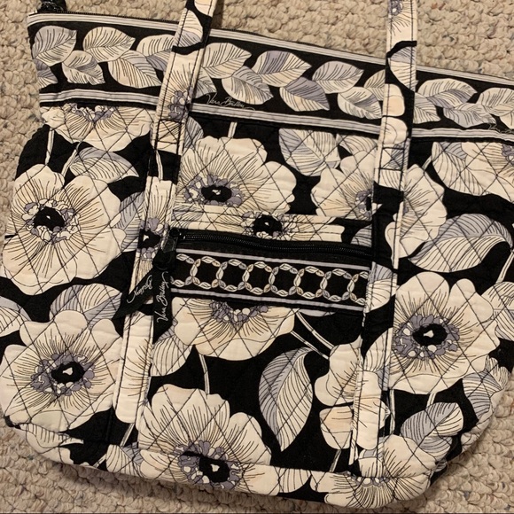 Vera Bradley black and white floral tote bag - Picture 2 of 9